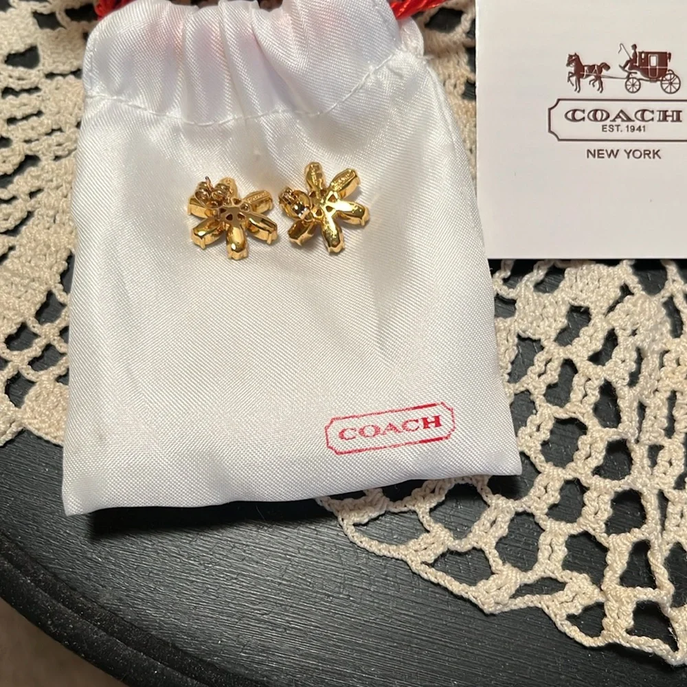 NEW COACH FLOWER EARRINGS - Picture 3 of 7